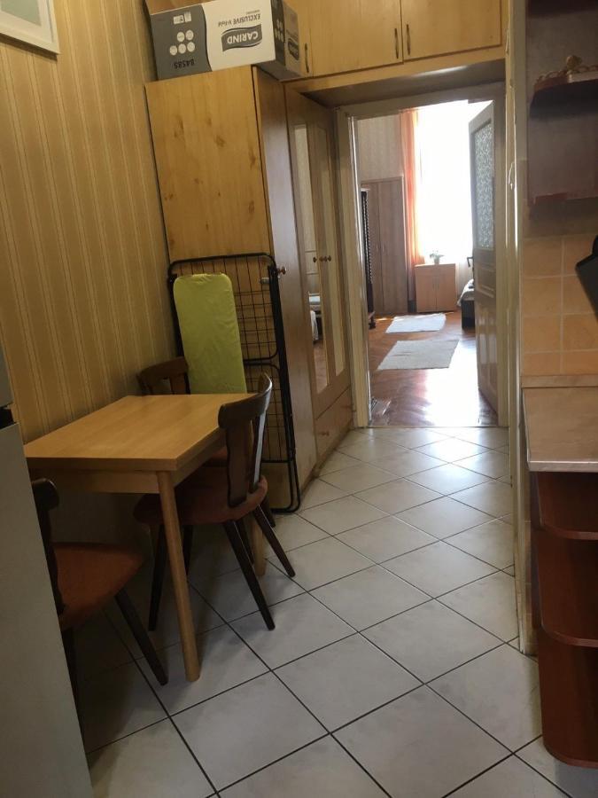 Cozy Flat At Stadionok M Station Budapesta Exterior foto